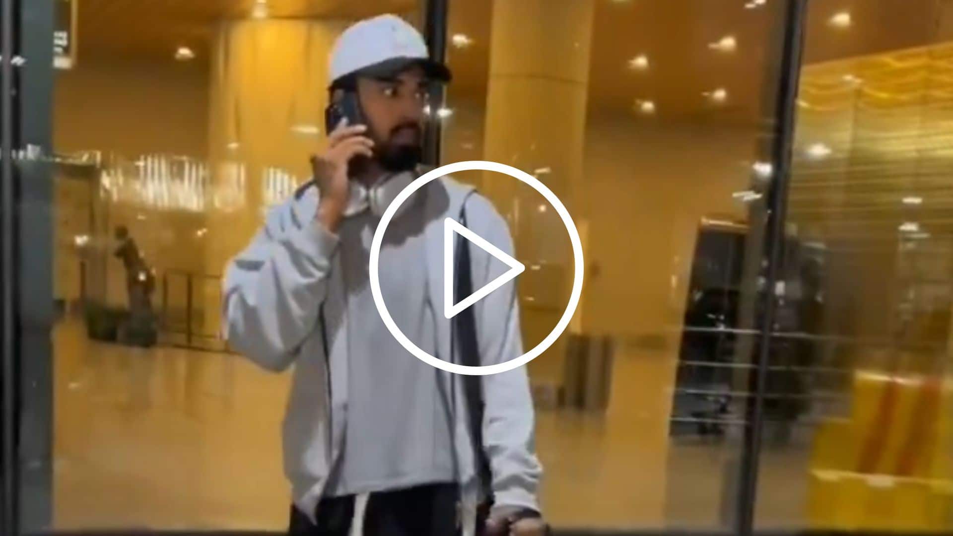 [Watch] KL Rahul Boards On Fight To Ranchi; Video Goes Viral Ahead Of 4th Test Vs ENG